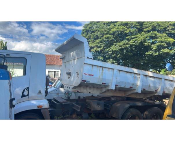 Foto de UNIFLOR/PR - Caminhão Agrale 14000 6X2, 2014/2014