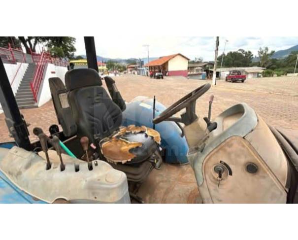 Foto de OLIMPIO NORONHA/MG - Trator Agrícola LS, modelo PLUS 90