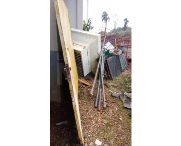 Foto de FLOR DA SERRA DO SUL/PR-Sucata ferrosa (ventilador industrial, arquivo metálico, portas metálicas, cofre, brinquedos de parque).