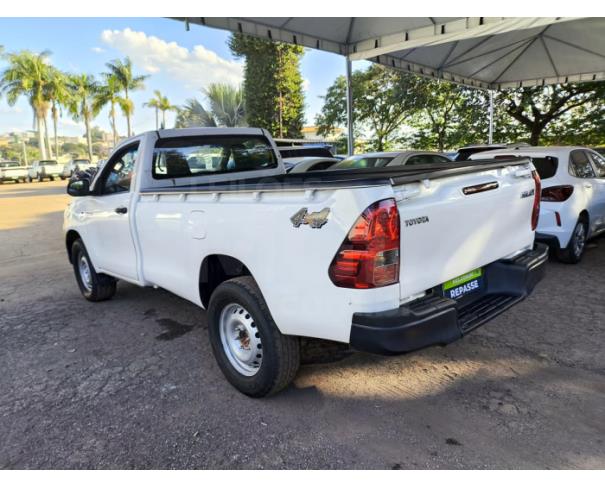 Foto de ITAÚNA/MG- TOYOTA HILUX CSLSTM4FD CABINE SIMPLES 2021/2021- PA13315
