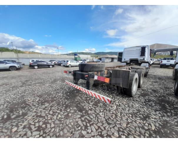 Foto de ITAÚNA MG CAMINHÃO NO CHASSI MERCEDES BENZ ATEGO 2429 - ANO 2012/2012