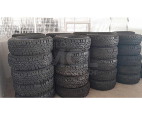 Foto de ITAÚNA MG - 50 UNIDADES - PNEUS PARA CAMINHONETE MEDIDA 265 65 R17 - M+S 693 III MARCA BRIDGESTONE - DUELER A/T PREÇO (EM ESTADO DE NOVO)
