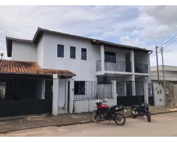 Foto de MACHADO/MG - Casa no térreo com 3 quartos no Bairro Ponte de Pedra