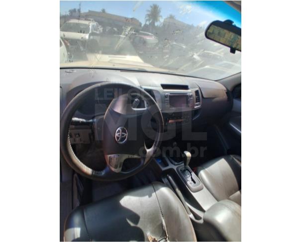 Foto de BOM JESUS DE GOIÁS/GO - TOYOTA HILUX CD4X4 SRV - CIRCULÁVEL - 2011/2011 - SN0000228