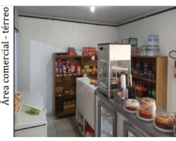Foto de JOÃO PINHEIRO/MG- RESIDENCIA E COMERCIO NO BAIRRO ALVORADA 