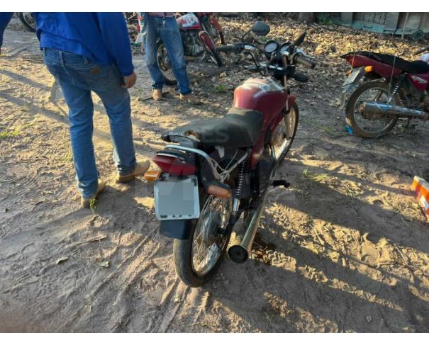 Foto de ARAGUAPAZ/GO - Motocicleta HONDA CG 125 Titan KS - PARA RETIRADA DE PEÇAS