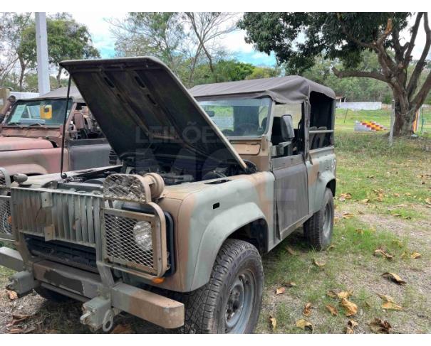 Foto de RIO DE JANEIRO/RJ- VTNE PICAPE EMP GE DEFENDER 90 1/2T 4X4 LAND ROVER 2003