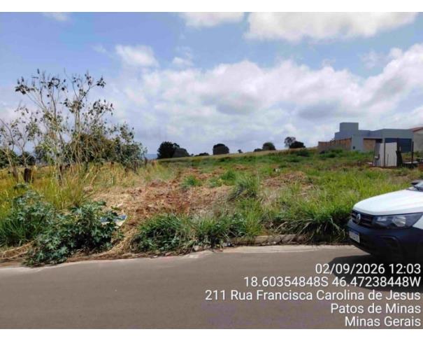 Foto de PATOS DE MINAS/MG - Lote urbano com área de 4.076,74 m², localizado na Rua Luiz de Santa Teresinha, bairro Morada da Serra 