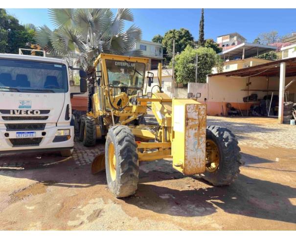 Foto de PIRAPETINGA/MG - Patrol Motoniveladora Caterpillar 120k 