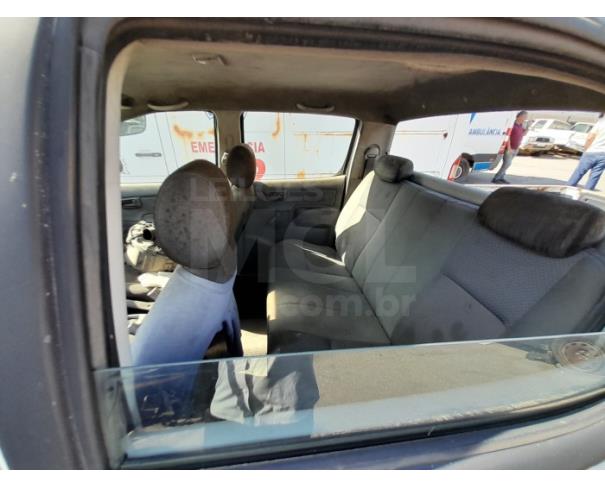 Foto de RIO DAS OSTRAS/RJ - ESP. ABER.C.DUPL. I. TOYOTA HILUX CD 4X4