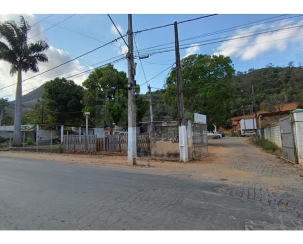 Foto de MIRAÍ/MG - Lote urbano com 2.000m² no Centro. 
