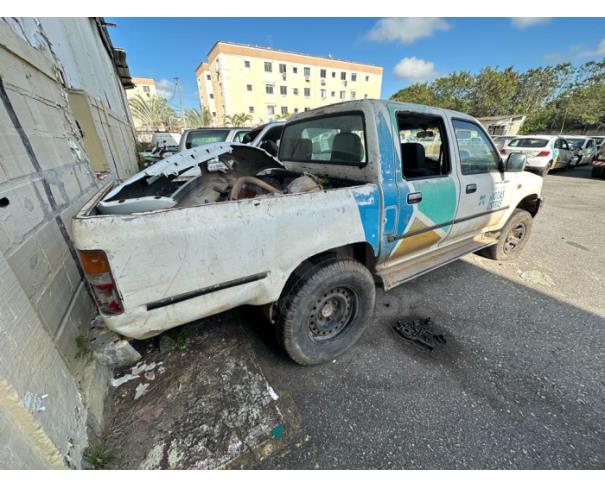 Foto de RIO DAS OSTRAS/RJ - ESP. ABERT. C. DUP. I.TOYOTA HILUX 4CDK SRV