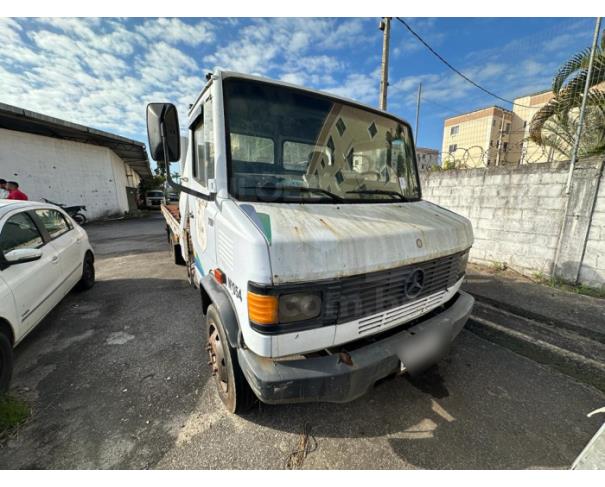 Foto de RIO DAS OSTRAS/RJ - CAMINHÃO MEC. OPERAC.MERCEDES MENZ MB 710