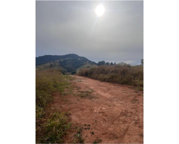 Foto de ESPIRITO SANTO DO DOURADO/MG- Terreno com área de 1.000,00 m², localizado na Rua 2, Chácara 23, Quadra “B”, do “Chacreamento Dois Irmãos”,Espírito Santo do Dourado/MG.
