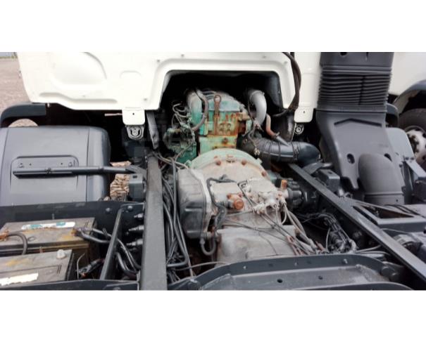 Foto de ITAÚNA MG CAMINHÃO NO CHASSI - VOLVO VM 330 6X4 TRAÇADO