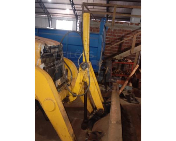 Foto de ENGENHO VELHO/RS - Retroescavadeira, marca Randon, modelo RD406