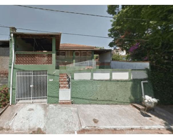 Foto de CAXAMBU/MG - Casa com 3 quartos no Bairro Belvedere.