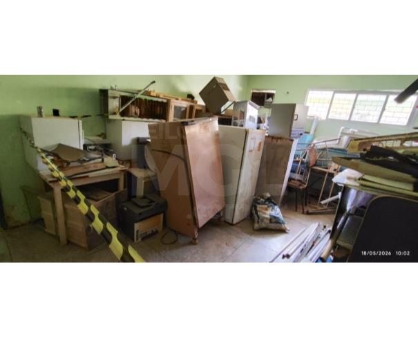 Foto de SENADOR POMPEU/CE - Lote de Geladeiras, Mesas, Ventiladores e entre outros