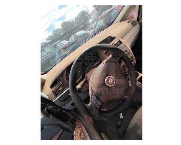 Foto de ARAXÁ/MG - FIAT Linea LX 1.9 - 2010/2010 - CIRCULÁVEL