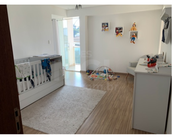 Foto de JUIZ DE FORA/MG — Casa com 5 quartos (duas suítes com closet) no bairro Estrela Sul 
