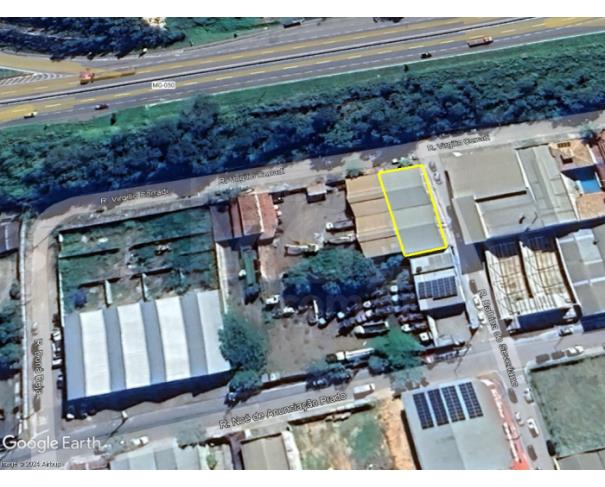 Foto de ITAÚNA/MG — Galpão com Lote com 403m² no Bairro Universitário