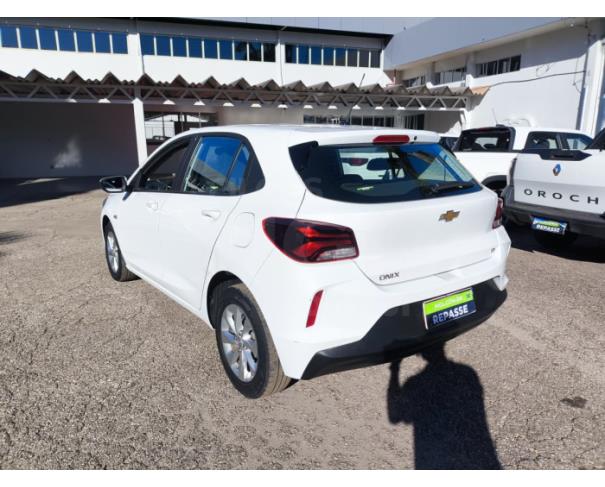 Foto de ITAÚNA/MG- CHEVROLET ONIX HATCH LT 1.0 12V FLEX 5P MEC 2022/2023  PA13291