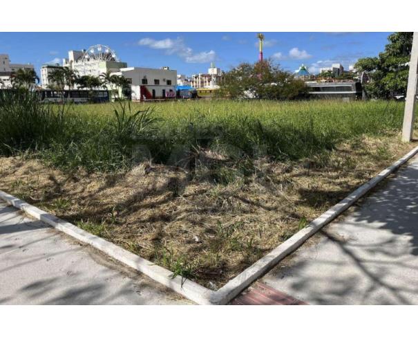 Foto de FLORIANÓPOLIS/SC - Terreno com 15.379,61m² ao lado Igreja Nª Sª de Guadalupe em Canasvieiras