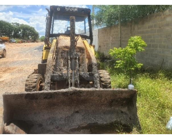 Foto de JANAÚBA/MG - RETROESCAVADEIRA RANDON 4X4