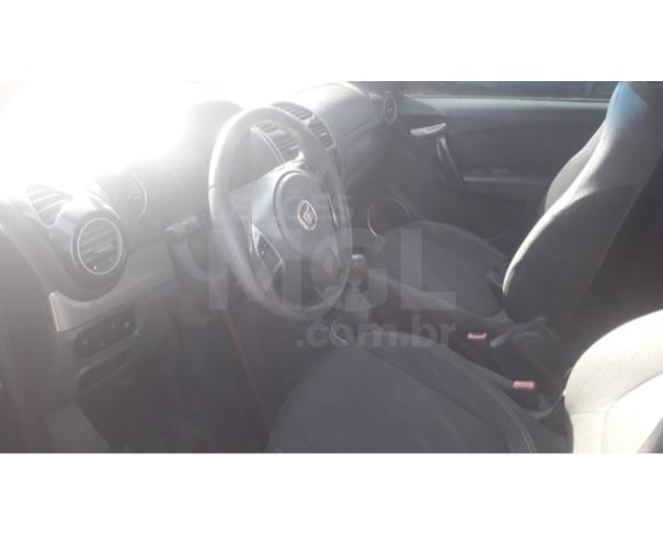 Foto de ITAUNA/MG - CARRO - Fiat Grand Siena ATTRAC. 1.4 EVO F.Flex 8V 2014/2014
