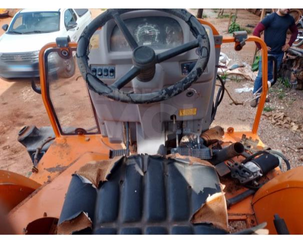 Foto de DOURADOQUARA/MG - Trator Agrícola Budny, modelo BDY 7540, 4X4.
