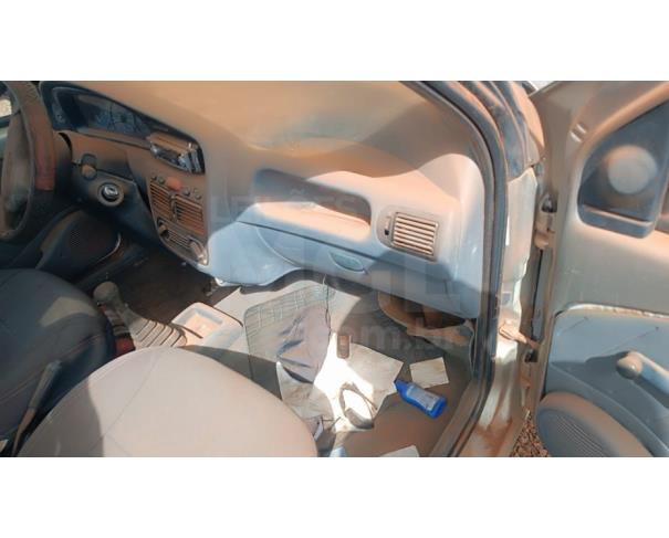 Foto de UBERLÂNDIA/MG - (CARRO) - SUCATA - FIAT PÁLIO ED - 1997/1997