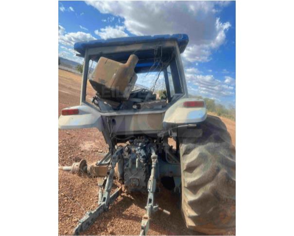 Foto de PICOS/PI - TRATOR NEW HOLLAND TM 150E 4W, ANO 2005