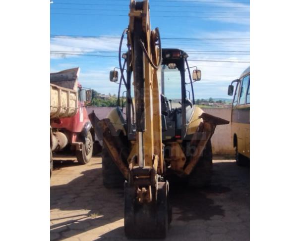 Foto de QUATIGUÁ/PR - Retroescavadeira Catterpilar, modelo 416E