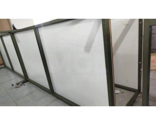 Foto de PARAGUAÇU/MG - 02 MESAS DE APOIO PARA CORTE E MANUSEIO DE TECIDOS, MEDINDO 5 m X 2 m