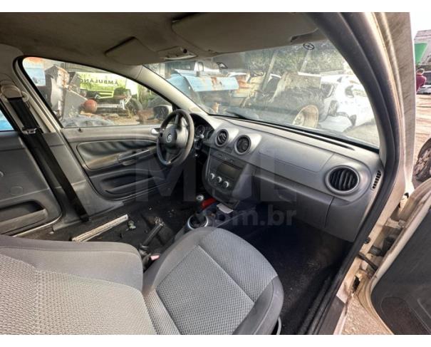 Foto de RIO DAS OSTRAS/RJ - VW GOL 1.6 POWER