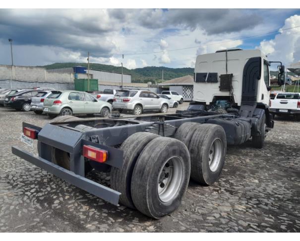 Foto de ITAÚNA MG  CAMINHÃO NO CHASSI - VOLVO VM 330 6X4 TRAÇADO