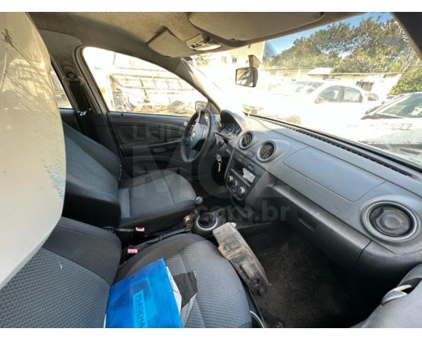 Foto de RIO DAS OSTRAS/RJ - VW GOL 1.6 POWER