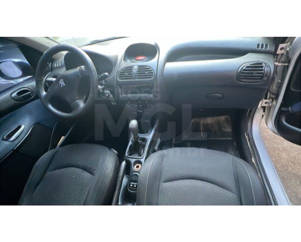 Foto de CATAGUASES/MG - PEUGEOT 206 Soleil - 2002/2002