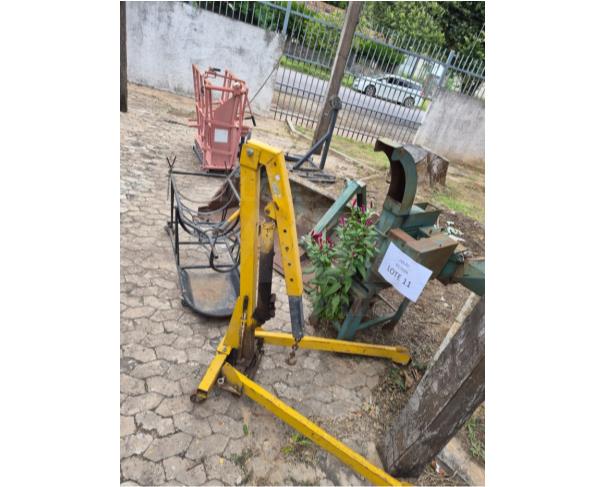 Foto de CORUMBÁ/MS- Implemento Agrícola (concha Baldan), brete e balança para ovinos, guincho hidraulico, maca cirurgica e outros