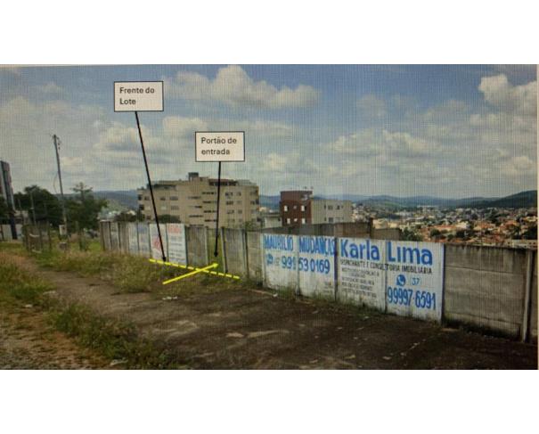 Foto de ITAÚNA/MG – Lote com a área de 382,60m², situado no bairro Belvedere