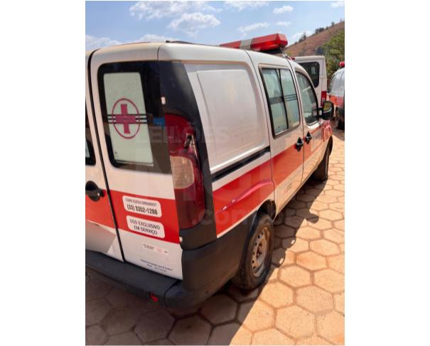 Foto de SÃO PEDRO DOS FERROS/MG - CARRO - Fiat Doblo Ambulância, 2011/2012
