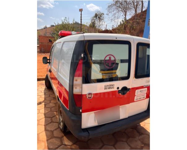 Foto de SÃO PEDRO DOS FERROS/MG - CARRO - Fiat Doblo Rontan Ambulância, 2009/2009