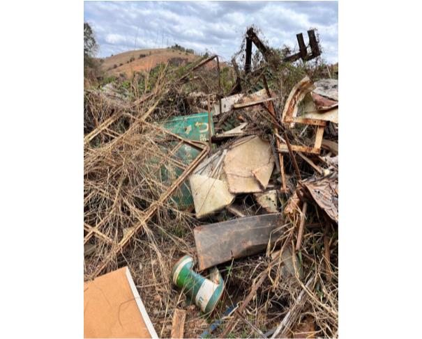 Foto de SÃO PEDRO DOS FERROS/MG - Lote de sucata ferrosa diversas.