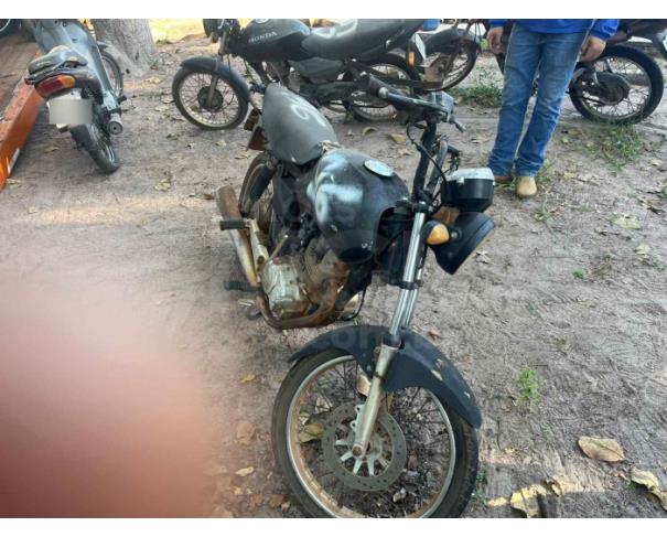 Foto de ARAGUAPAZ/GO - Motocicleta HONDA CG 125 Fan KS - PARA RETIRADA DE PEÇAS - MOTOR INSERVÍVEL