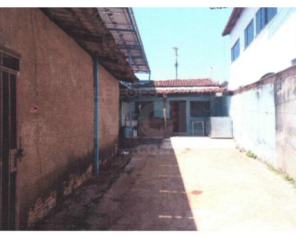 Foto de PARACATU/MG — Casa com terreno de  330.000 m² no Bairro Amoreiras