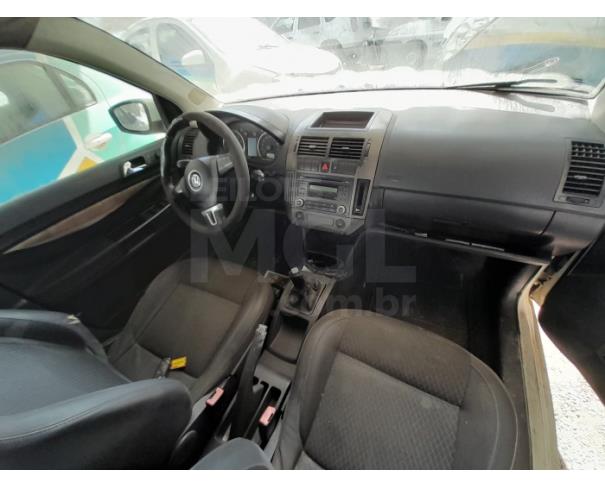 Foto de RIO DAS OSTRAS/RJ - VW POLO SEDAN 2.0 COMFOR