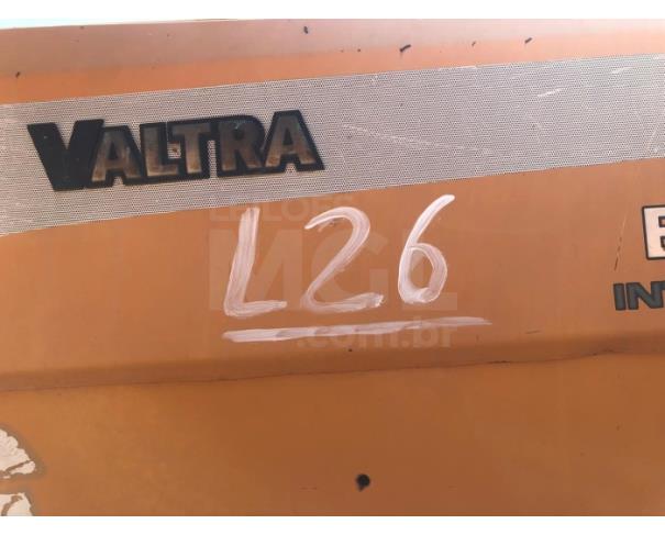 Foto de PRESIDENTE KENNEDY/ES - Trator Valtra BM 125I 4X4, ANO 2009