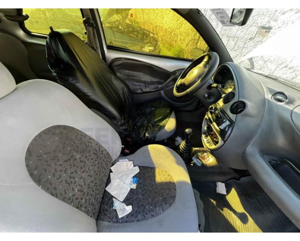 Foto de ANGRA DOS REIS/RJ-VEÍCULO CONSERVADO-FORD/KA GL-2002/2002