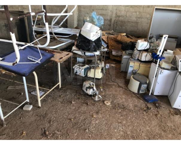 Foto de PRESIDENTE KENNEDY/ES - Sucata (balança, cama hospitalar, autoclave)
