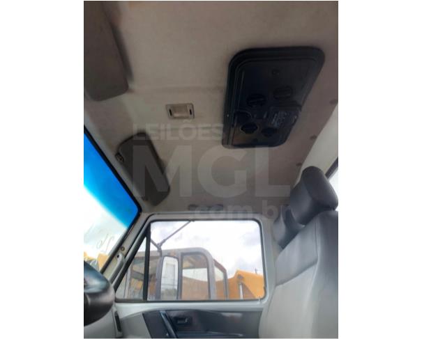 Foto de CONTAGEM MG - VOLKSWAGEN  26.260 E COM PIPA 15 MIL LITROS - TRAÇADO 